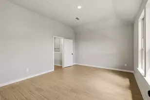10923 Endeavor Dr, Richmond, TX 77469 - Photo 11