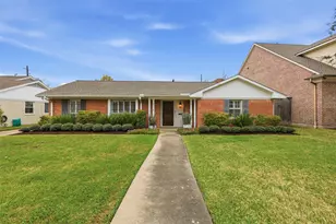 6236 Locke Ln, Houston, TX 77057 - Photo 1