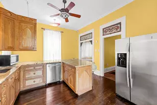 1301 Broadway St, Galveston, TX 77550 - Photo 15