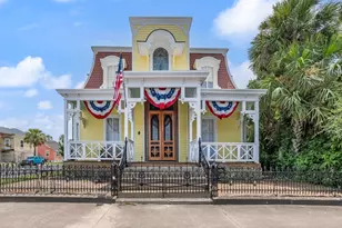 1301 Broadway St, Galveston, TX 77550 - Photo 1