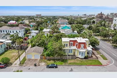 1301 Broadway Street, Galveston, TX 77550 - Photo 41
