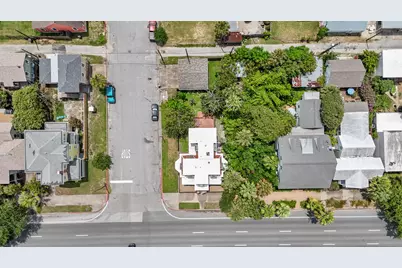1301 Broadway Street, Galveston, TX 77550 - Photo 49