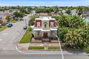 1301 Broadway St, Galveston, TX 77550 - Photo 39