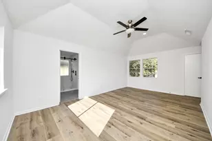 6511 Bayou Crest Dr, Houston, TX 77088 - Photo 21