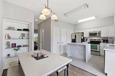 1011 Fountain View Drive, Houston, TX 77057 - Photo 3