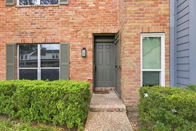 1011 Fountain View Drive, Houston, TX 77057 - Photo 3