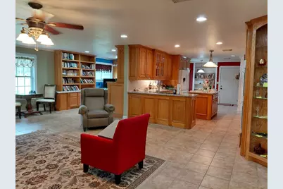 1231 County Road 201A, Angleton, TX 77515 - Photo 25