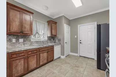 8906 Intervale Street, Houston, TX 77075 - Photo 5