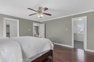 8906 Intervale St, Houston, TX 77075 - Photo 9