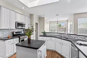 9722 Therrell Dr, Houston, TX 77064 - Photo 7