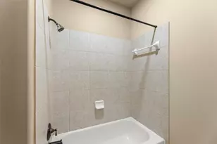1716 Aden Dr, Houston, TX 77003 - Photo 13
