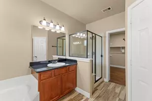 1716 Aden Dr, Houston, TX 77003 - Photo 11
