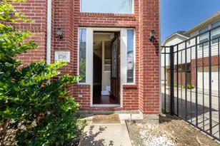 1716 Aden Dr, Houston, TX 77003 - Photo 3