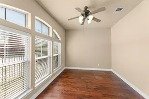 1716 Aden Dr, Houston, TX 77003 - Photo 9