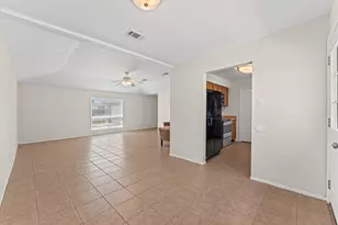 2816 Forest Point Dr, League City, TX 77573 - Photo 9