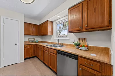 2816 Forest Point Drive, League City, TX 77573 - Photo 11