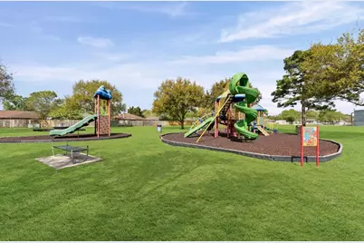 2816 Forest Point Drive, League City, TX 77573 - Photo 37