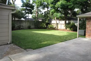 10014 Cedardale Dr, Houston, TX 77055 - Photo 21