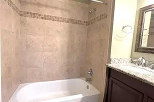 10014 Cedardale Dr, Houston, TX 77055 - Photo 19