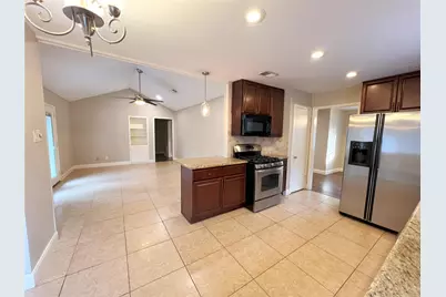 10014 Cedardale Drive, Houston, TX 77055 - Photo 11