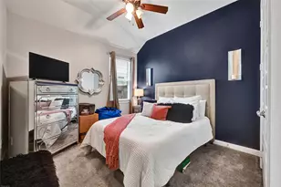 13513 Northline Lake Dr, Houston, TX 77044 - Photo 15