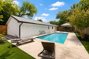 10611 Deerwood Rd, Houston, TX 77042 - Photo 29