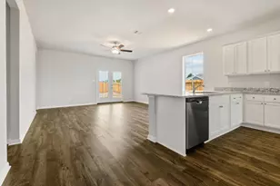 316 Tejas Trl, Waller, TX 77484 - Photo 5