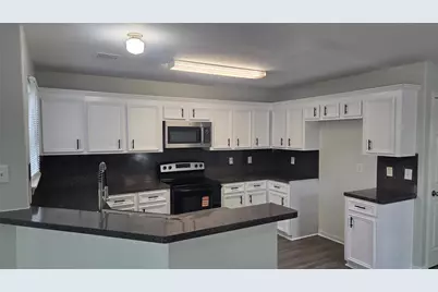4121 Mallow Street #A/B, Houston, TX 77051 - Photo 7