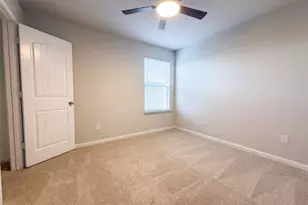 8322 Oakleaf Meadow Ct, Rosharon, TX 77583 - Photo 13