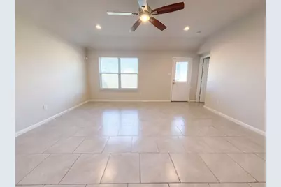 8322 Oakleaf Meadow Court, Rosharon, TX 77583 - Photo 3