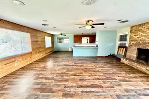 2691 Fm 1862, Blessing, TX 77465 - Photo 5