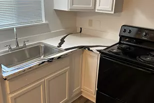 8818 Ilona Ln, Houston, TX 77025 - Photo 3