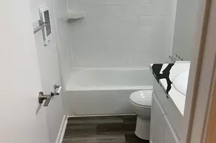 8818 Ilona Ln, Houston, TX 77025 - Photo 9