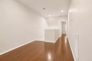7 Umbria Ln, The Woodlands, TX 77382 - Photo 19