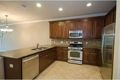 7 Umbria Lane, The Woodlands, TX 77382 - Photo 19