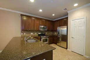 7 Umbria Ln, The Woodlands, TX 77382 - Photo 11