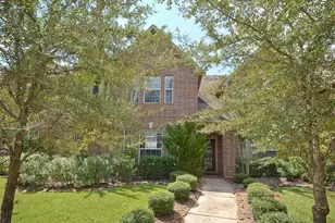 7 Umbria Ln, The Woodlands, TX 77382 - Photo 3