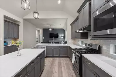 171 Silva Creek Trail, Willis, TX 77318 - Photo 9