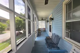 3610 Avenue K, Galveston, TX 77550 - Photo 3