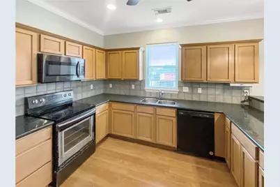21927 Guadalupe Drive, Galveston, TX 77554 - Photo 11