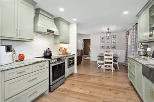 10865 Forest Creek Dr, Willis, TX 77318 - Photo 15