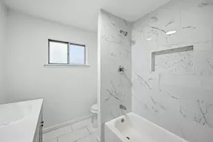 11935 Langdon Ln, Houston, TX 77072 - Photo 17