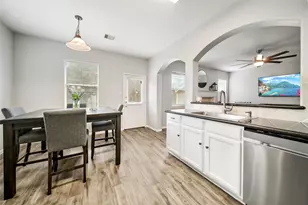 6415 Wilshire Lakes, Houston, TX 77040 - Photo 7