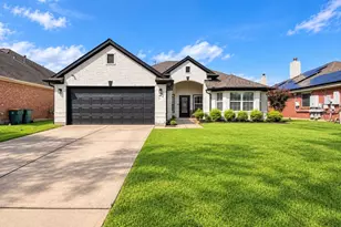 5202 Camarosa Dr, Pasadena, TX 77504 - Photo 1