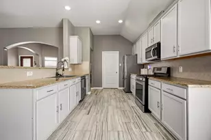 5202 Camarosa Dr, Pasadena, TX 77504 - Photo 9