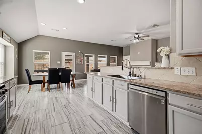 5202 Camarosa Drive, Pasadena, TX 77504 - Photo 11