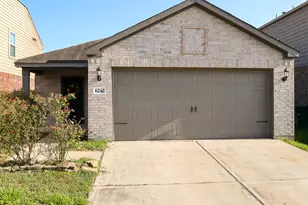 6242 El Topacio Dr, Houston, TX 77048 - Photo 3