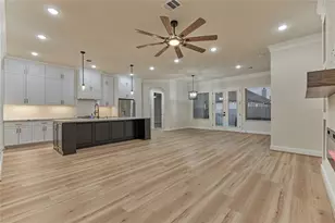 154 Wyndemere Dr, Montgomery, TX 77356 - Photo 11