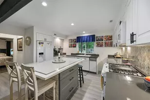 35 Bounty St, Blessing, TX 77419 - Photo 13