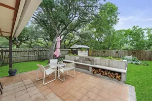 35 Bounty St, Blessing, TX 77419 - Photo 9